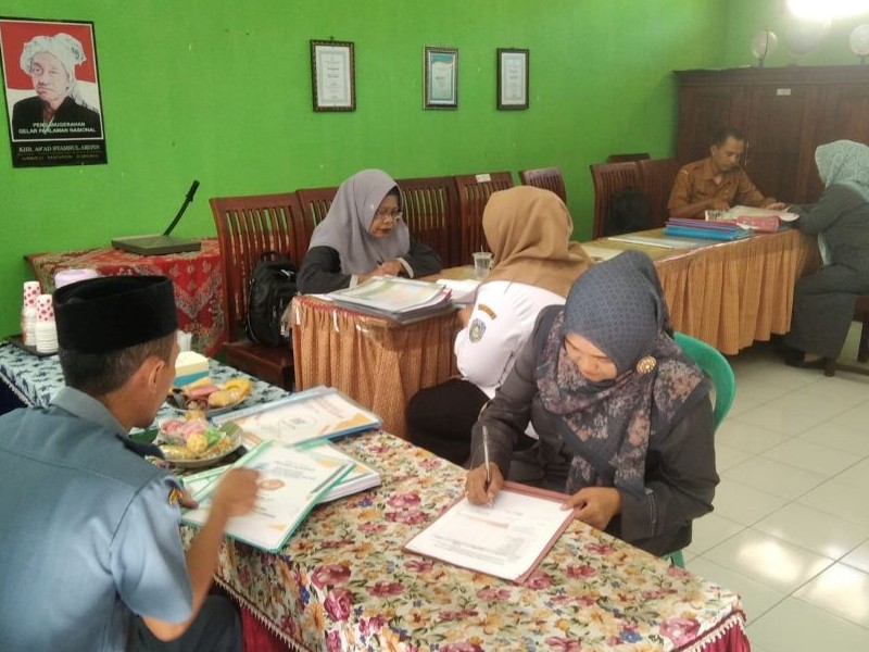 Supervisi Administrasi Guru Semester II Tahun Ajaran 2025/2026